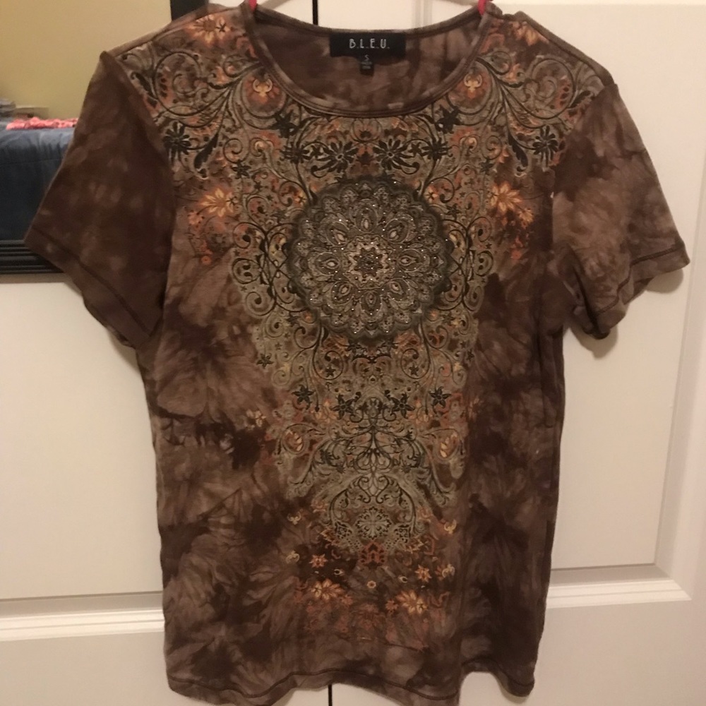NWOT B.L.E.U TyeDye Embellished Medallion Shirt- S